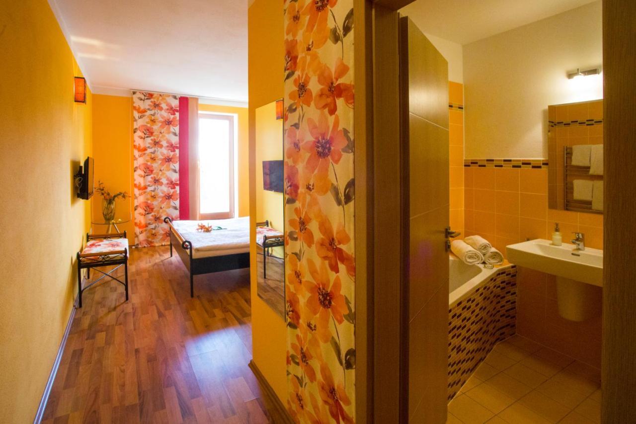 Design Hotel Romantick トレボン エクステリア 写真